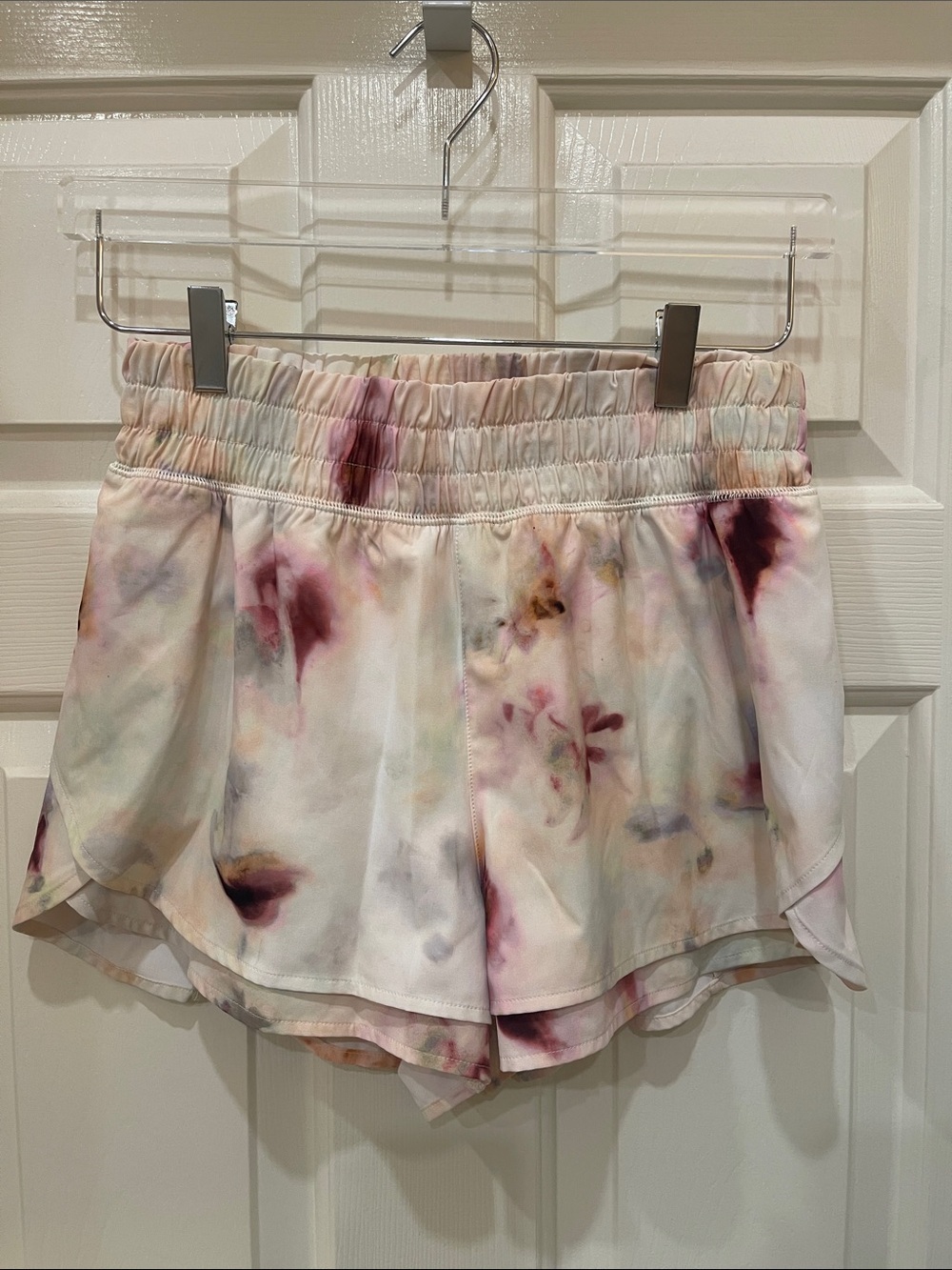 CALIA- Tie-Dye Floral Women’s Active Shorts - Pastel Pink S:S